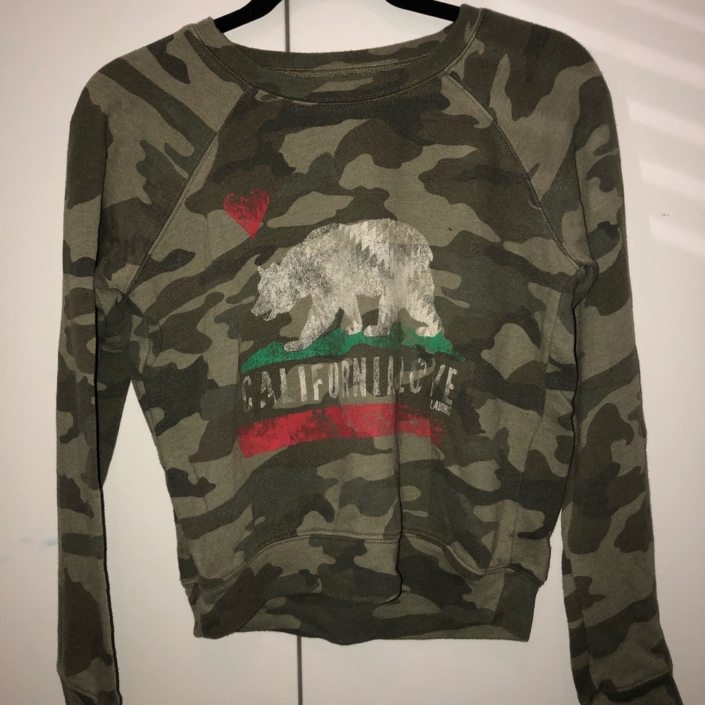Sweatshirt